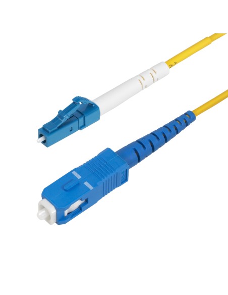 Cable de Fibra Óptica Simplex LC a SC (UPC) OS2 Monomodo de 1m - 9/125µm - 40G/100G - Resistente a Dobleces - Low Insertion Loss